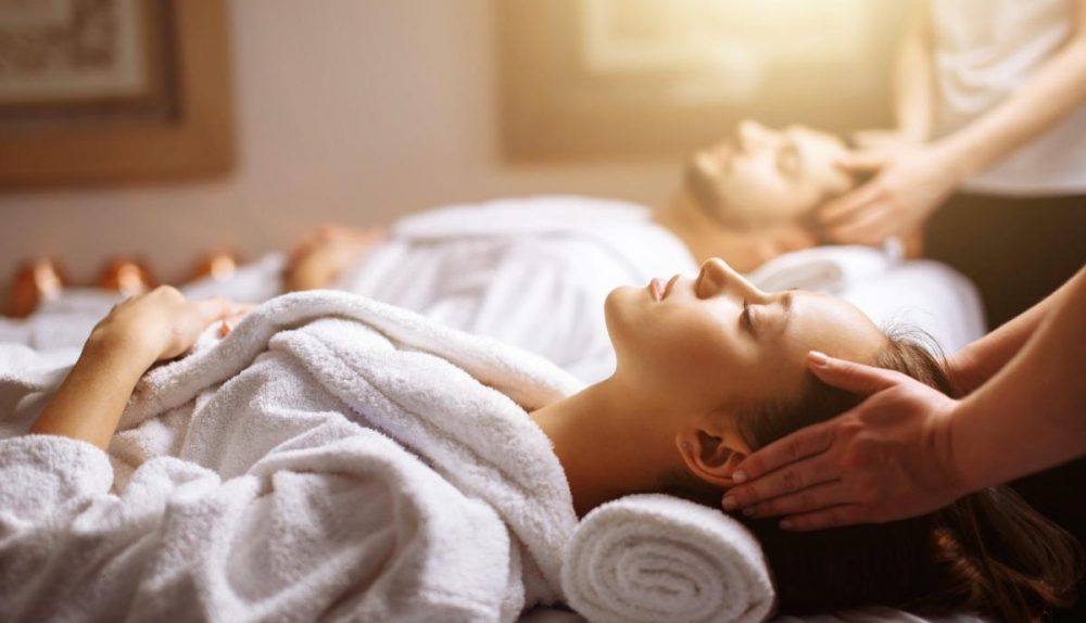 All You Need to Know About Couples Massages